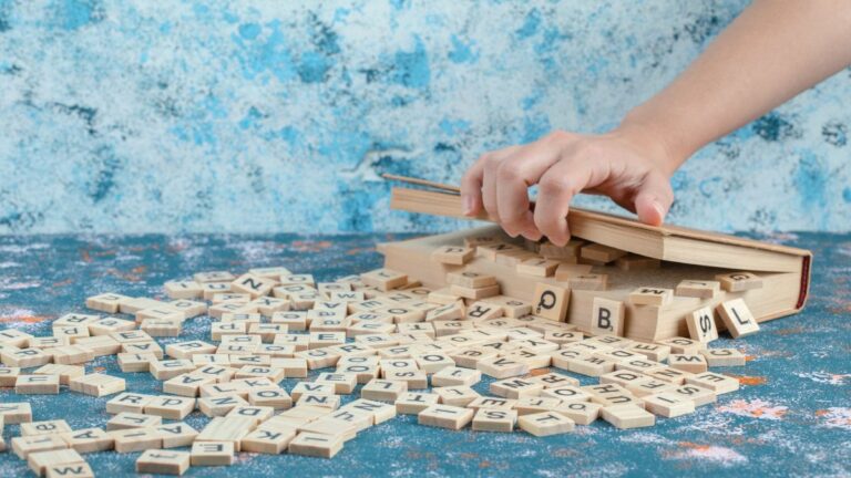 Boosting Cognitive Skills Through Fill-In Games